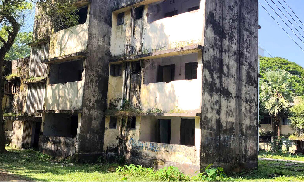 নান্দাইল হাসপাতালে চুরির মহোৎসব